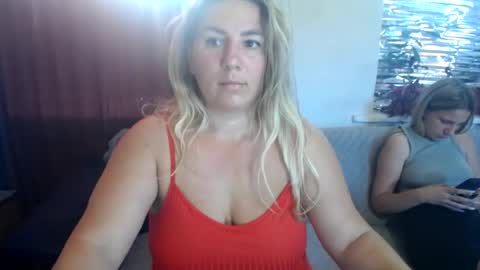 Snapshot of chrystalbella chatting on July 13, 2026, 4:26 am Diana online show from July 13, 2026, 4:26 am