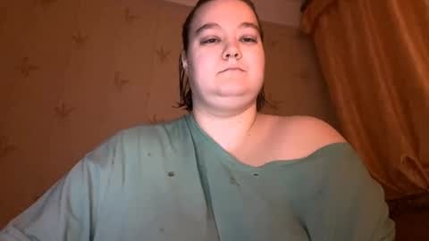 Snapshot of chubby__katie_ chatting on January 8, 2025, 10:37 pm Kat online show from January 8, 2025, 10:37 pm