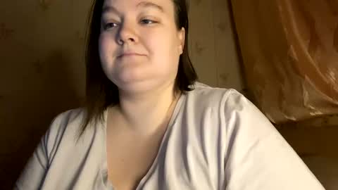 Snapshot of chubby__katie_ chatting on February 16, 2025, 5:15 pm Kat online show from February 16, 2025, 5:15 pm