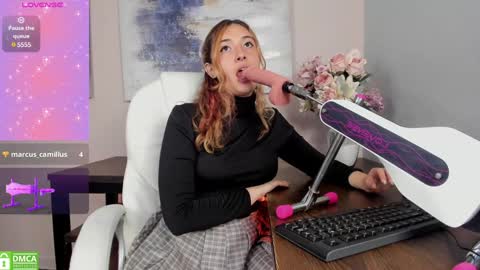Snapshot of chubby_vaniie_ chatting on December 18, 2024, 8:14 pm Vanesa online show from December 18, 2024, 8:14 pm