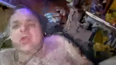 Snapshot of chubbyman43 chatting on June 14, 2026, 3:52 am chubbyman43 online show from June 14, 2026, 3:52 am