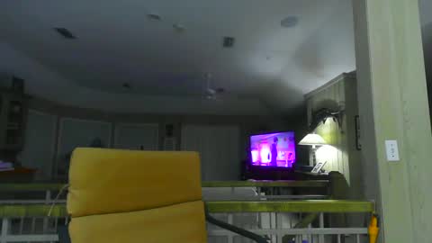 Snapshot of chuck354139 chatting on December 5, 2024, 7:05 am chuck354139 online show from December 5, 2024, 7:05 am