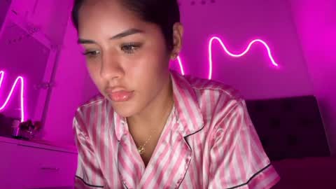 ciaxxmendezz online show from July 7, 2026, 6:23 pm