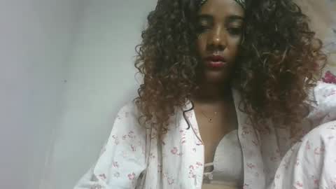 Snapshot of ciciazzhh chatting on March 2, 2026, 7:15 am ciciazzhh online show from March 2, 2026, 7:15 am