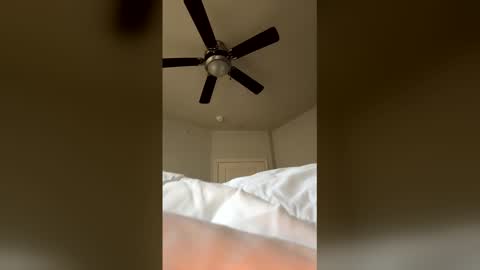 cicithesweetest online show from March 18, 2026, 12:52 pm