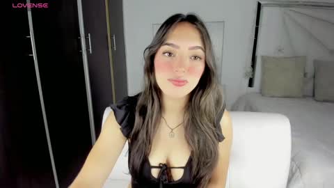 Snapshot of cieloo_ chatting on February 14, 2025, 4:09 pm CIELO online show from February 14, 2025, 4:09 pm