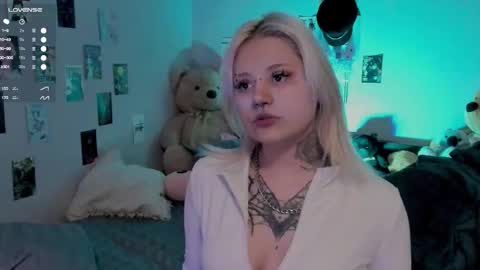 Helen and Teya online show from October 28, 2025, 10:19 am