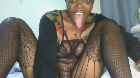 Snapshot of cilia_petite chatting on May 28, 2026, 11:29 am cilia petite online show from May 28, 2026, 11:29 am