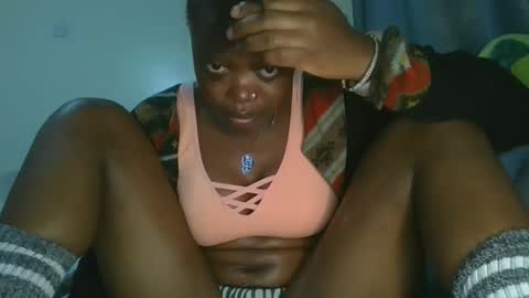 Snapshot of cilia_petite chatting on June 1, 2026, 7:54 am cilia petite online show from June 1, 2026, 7:54 am