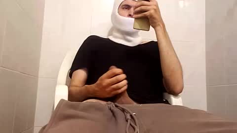 Snapshot of cincopulgadas chatting on January 2, 2025, 1:40 pm Ernesto online show from January 2, 2025, 1:40 pm