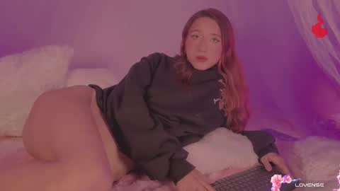 Snapshot of cinderella_lewis chatting on October 25, 2025, 10:15 pm Sofi Eva and Mey online show from October 25, 2025, 10:15 pm