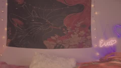 Snapshot of cinderella_lewis chatting on March 1, 2026, 3:58 pm Sofi Eva and Mey online show from March 1, 2026, 3:58 pm