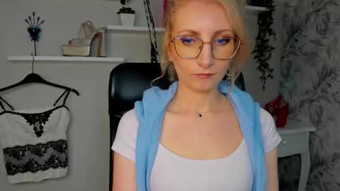 Cinderella online show from March 20, 2026, 7:24 am