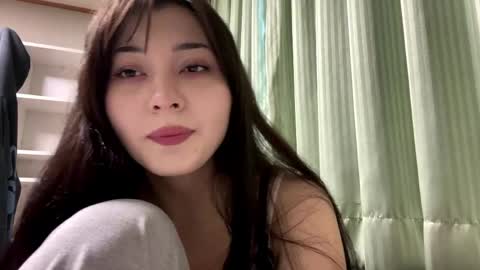 Snapshot of cindieknous chatting on April 15, 2026, 7:26 am Lin online show from April 15, 2026, 7:26 am