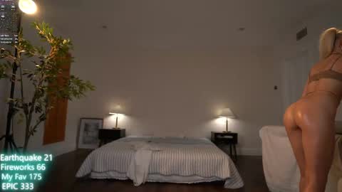Snapshot of cindy_luv chatting on April 30, 2026, 8:57 pm cindy_luv online show from April 30, 2026, 8:57 pm