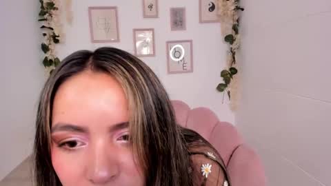 Cindy  online show from February 10, 2025, 2:16 pm