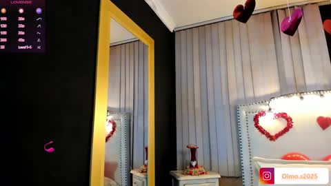 Cindy  online show from February 18, 2025, 10:49 am