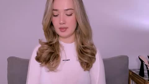 cindyprettywomen online show from December 4, 2025, 5:21 pm