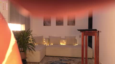 cinnamon__criss online show from February 6, 2026, 2:05 am