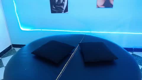 Cinthya online show from February 13, 2026, 6:37 pm