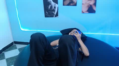 Cinthya online show from March 19, 2026, 6:34 pm