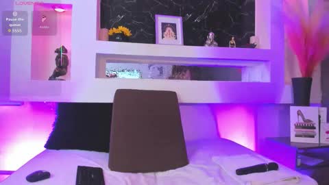 Cinthya  online show from March 2, 2026, 12:34 pm