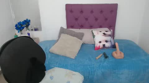 cinthyagomez6 online show from January 24, 2025, 11:37 am