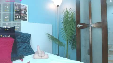 Cintia Hills online show from April 14, 2026, 4:07 am