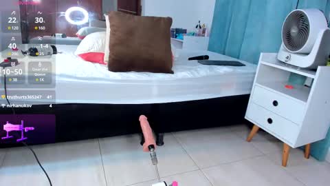 Snapshot of cintiavega chatting on February 20, 2025, 2:57 pm Cintia online show from February 20, 2025, 2:57 pm