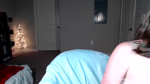 Snapshot of circeeve chatting on December 7, 2024, 7:49 am circeeve was circebubbly 3 online show from December 7, 2024, 7:49 am