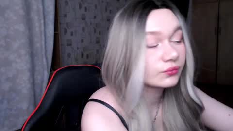 Ciri online show from March 13, 2026, 10:55 am