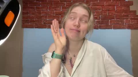 citrusblissss online show from October 1, 2025, 2:45 pm