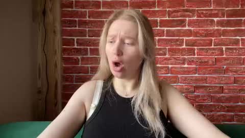 citrusblissss online show from October 13, 2025, 2:11 am