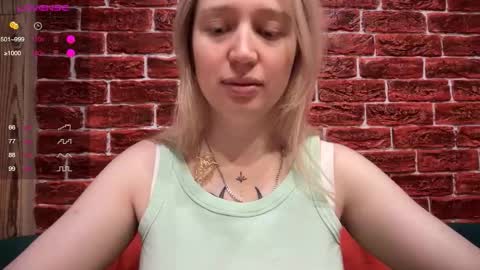 citrusblissss online show from December 17, 2025, 3:01 am