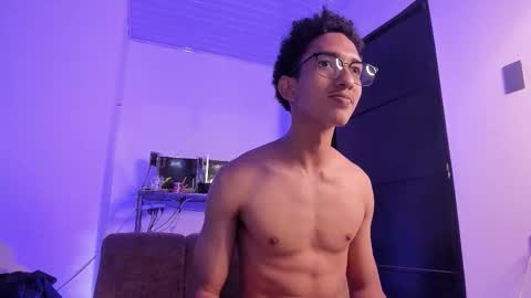 cj_davis1 online show from November 3, 2025, 6:47 am