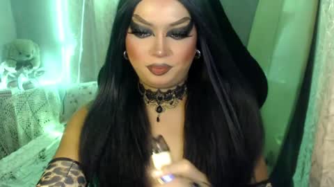Snapshot of cj_parker69 chatting on June 2, 2026, 6:32 pm QUEEN CESS online show from June 2, 2026, 6:32 pm