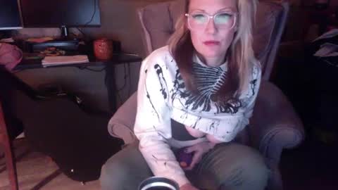 Snapshot of cj_wunderlust chatting on October 1, 2025, 12:33 pm cj_wunderlust online show from October 1, 2025, 12:33 pm