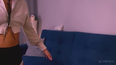 Claire online show from November 8, 2025, 4:18 pm