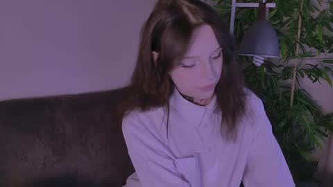 Claire Bennett online show from May 17, 2026, 11:01 pm