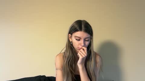 Snapshot of clairewalkerr chatting on November 29, 2025, 7:39 pm clairewalkerr online show from November 29, 2025, 7:39 pm