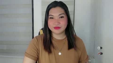 CLAIRE online show from February 11, 2025, 8:15 am