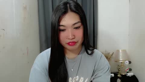 CLAIRE online show from October 3, 2025, 6:21 am