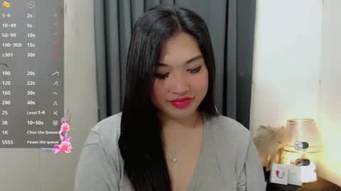 CLAIRE online show from December 14, 2025, 4:56 pm