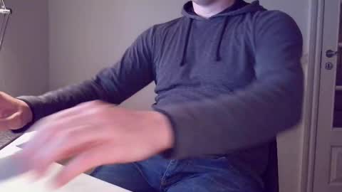 clamshive7 online show from January 18, 2026, 4:16 am