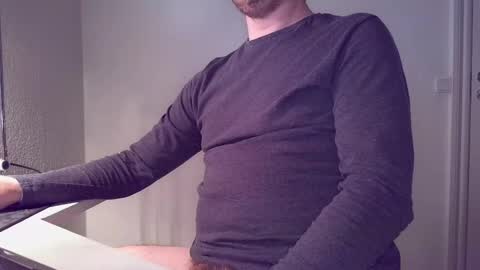 clamshive7 online show from April 2, 2026, 2:26 pm