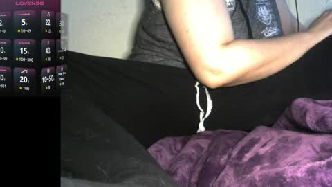 clamslamm11 online show from November 2, 2025, 9:17 pm