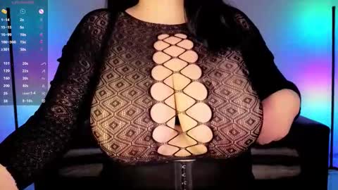 Clara  online show from November 19, 2025, 7:14 pm