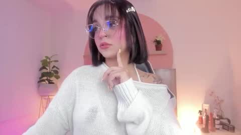 C L A R A online show from March 25, 2026, 2:39 am