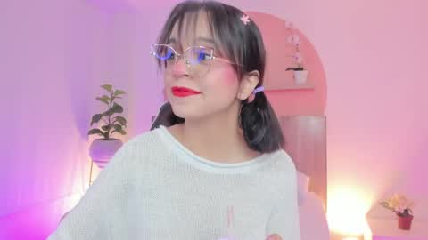 Snapshot of clara_lu chatting on May 1, 2026, 2:27 am C L A R A online show from May 1, 2026, 2:27 am