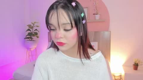 Snapshot of clara_lu chatting on June 3, 2026, 2:25 am C L A R A online show from June 3, 2026, 2:25 am